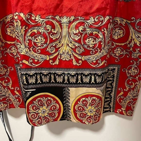 Pretty Little Thing Red Printed Satin Long Sleeve Wrap Dress - Picture 13 of 16